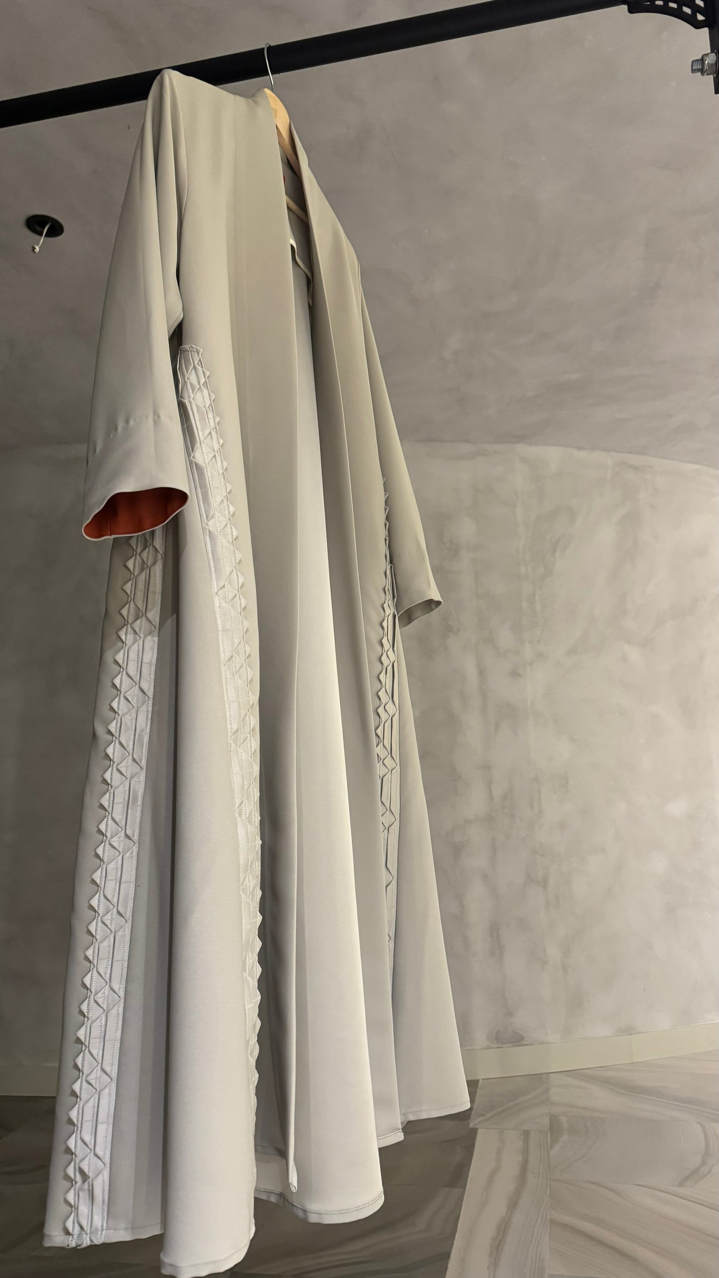 Classic Geometric Fold Side Abaya