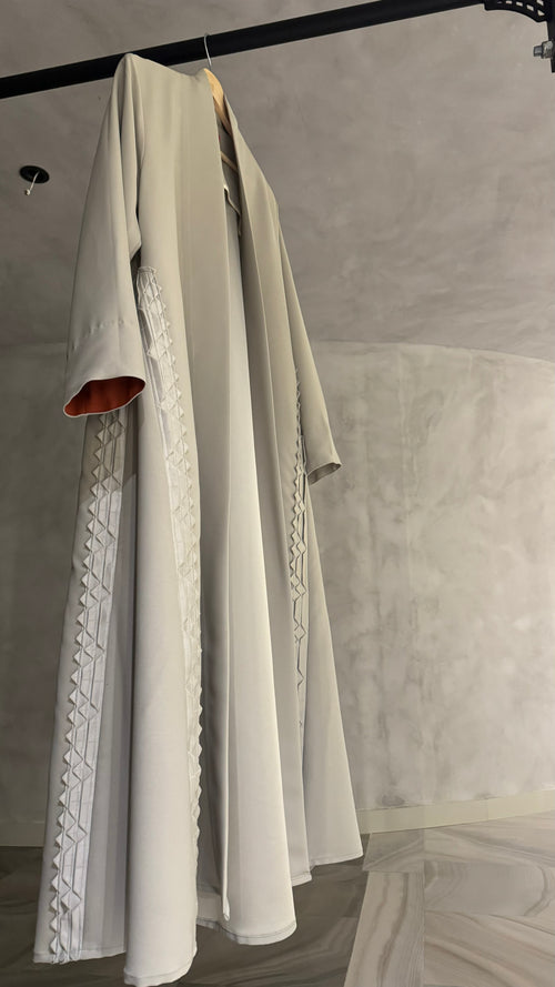 Classic Geometric Fold Side Abaya